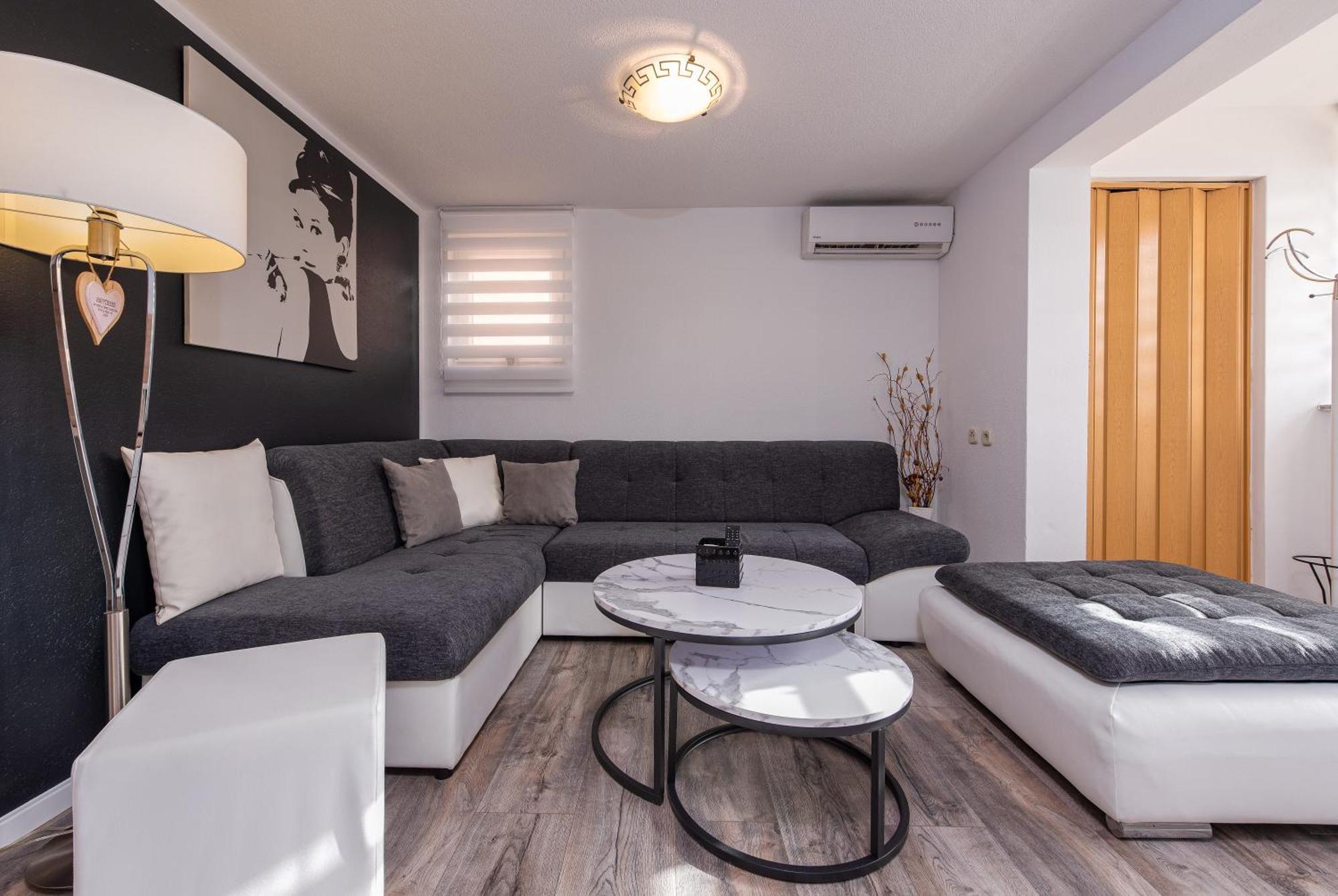 Nena Apartmani 维尔 外观 照片