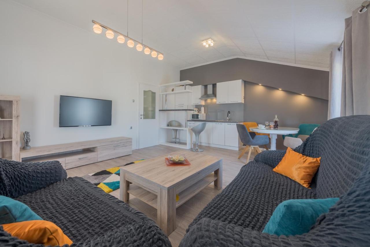 Nena Apartmani 维尔 外观 照片